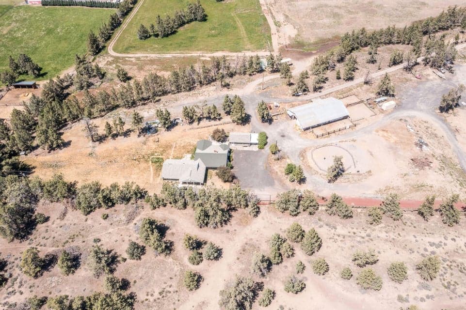 Photo of 64815 N Highway 97 1 of 1