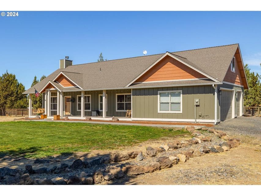 Photo of 13976 SE Lost Lake Drive 1 of 1
