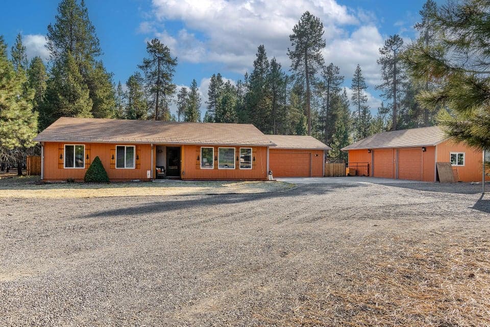 Photo of 15477 Liberty Road 1 of 1