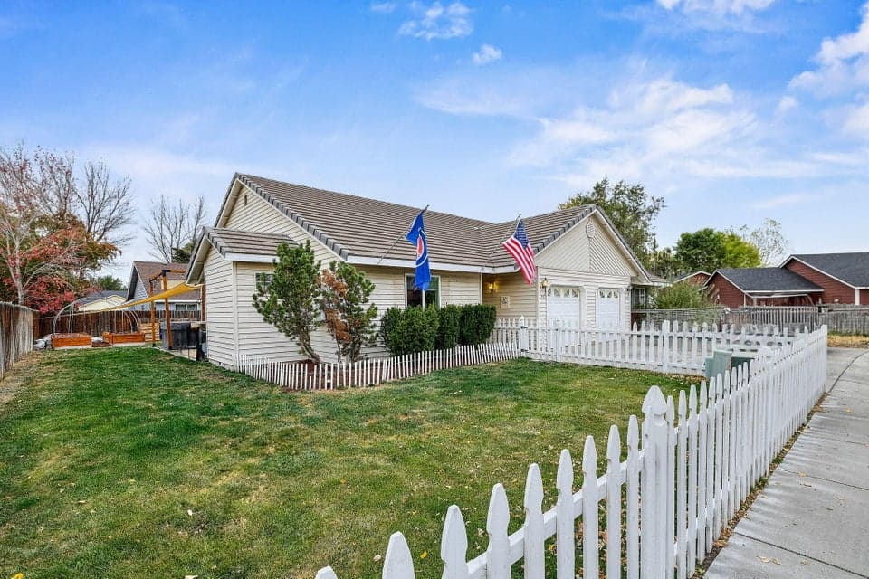 Photo of 2743 SW Umatilla Court 1 of 1