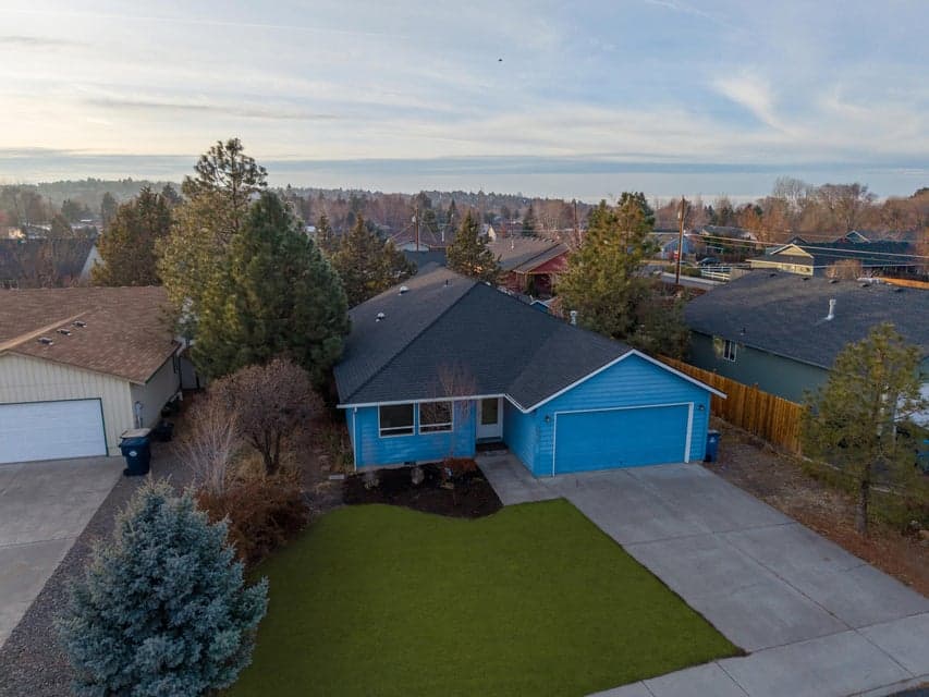 Photo of 2929 SW 24th Court 1 of 1