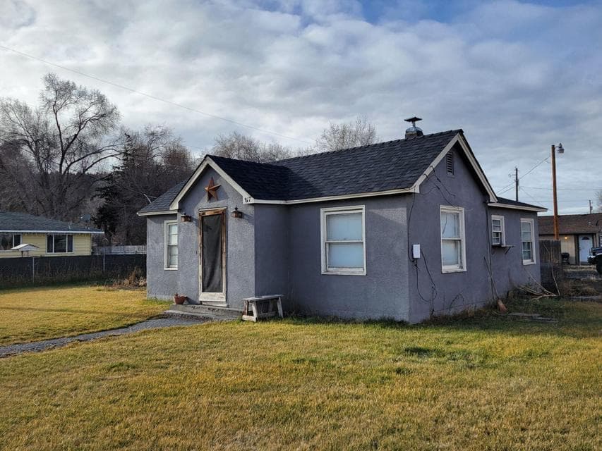 Photo of 817 SE Willowdale Drive 1 of 1