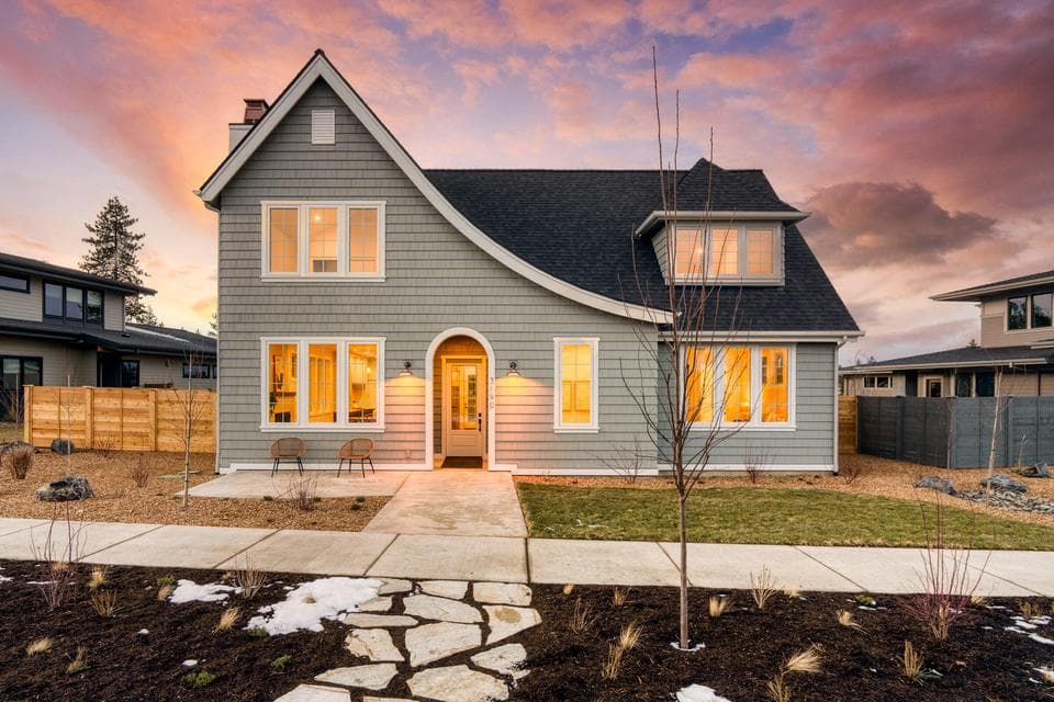 Photo of 3190 NW Strickland Way 1 of 1