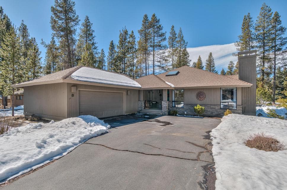 Photo of 57881 Cinder Lane 1 of 1