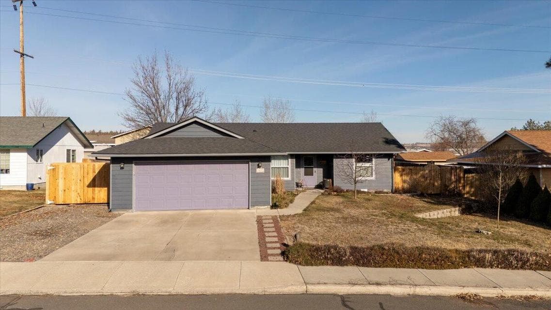 Photo of 1022 SW Kenwood Drive 1 of 1