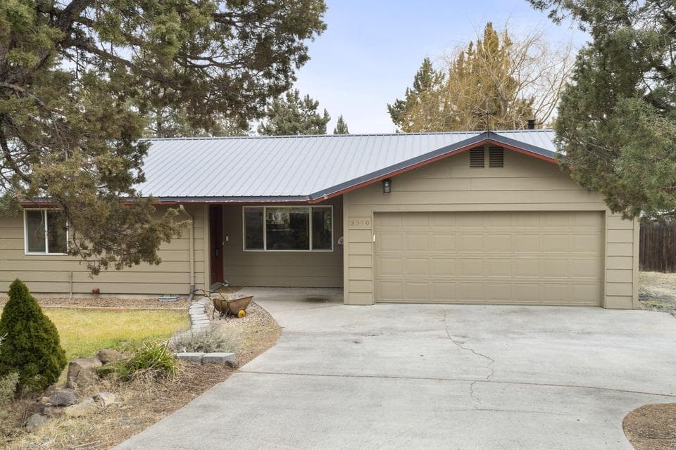 Photo of 3390 SW Antelope Avenue 1 of 1