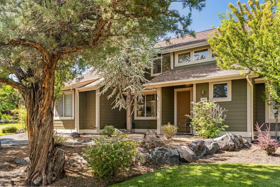 Photo of 695 Sagebush Circle 1 of 1