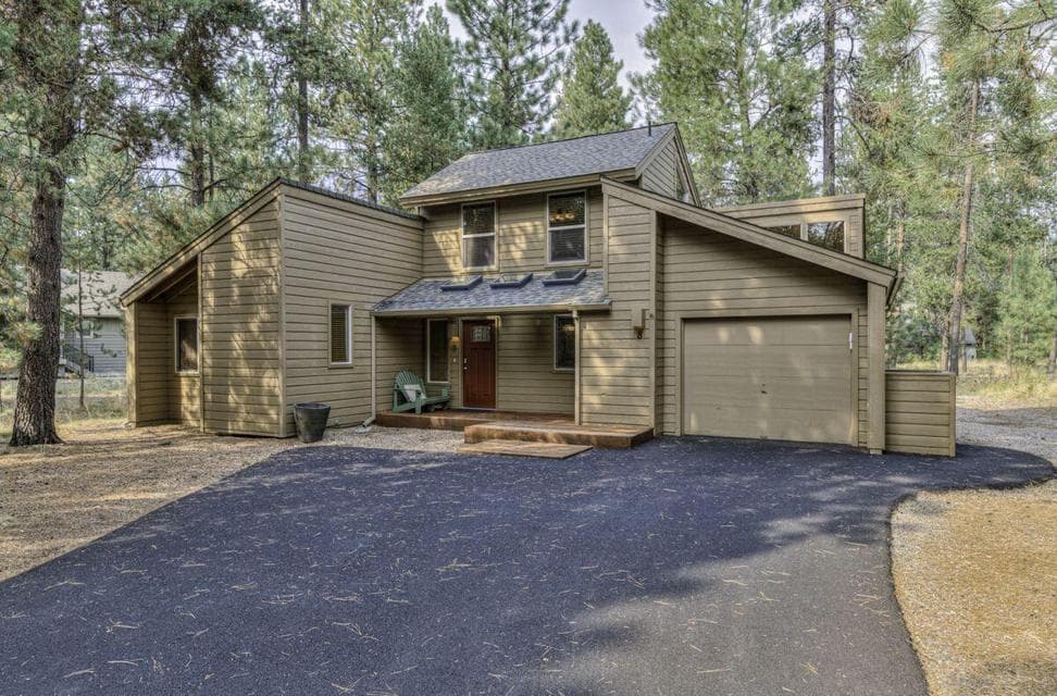 Photo of 57535 Tamarack Lane 1 of 1