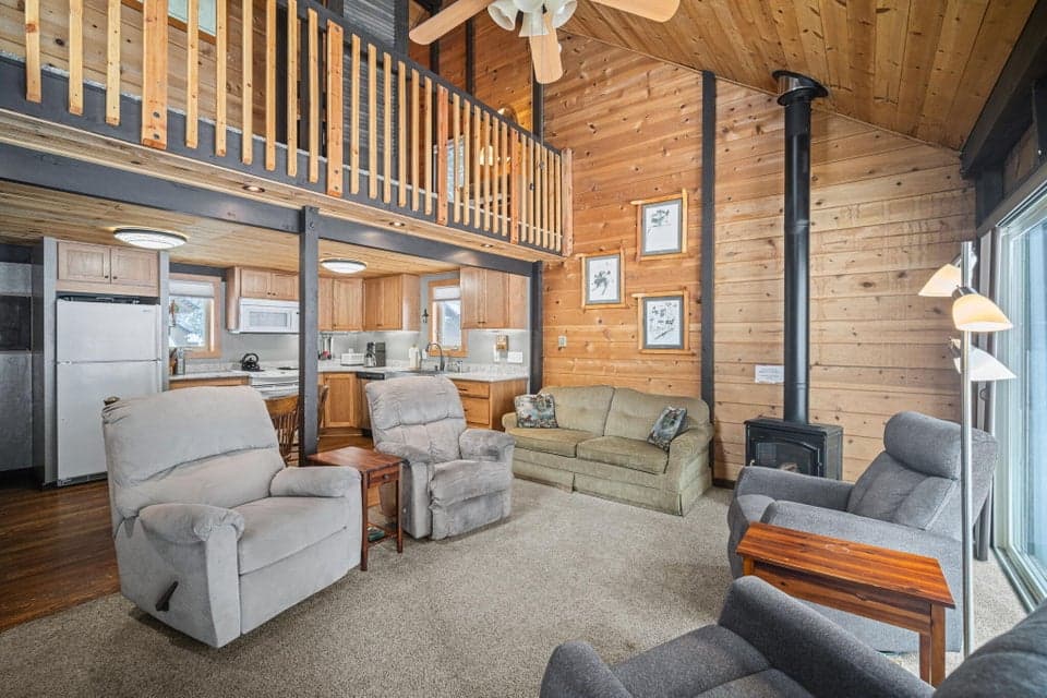 Photo of 17606 Cluster Cabin Lane 1 of 1