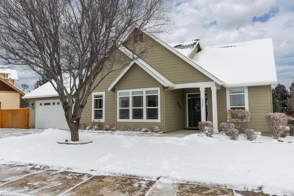 Photo of 3460 SW 35th Place 1 of 1