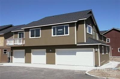 Photo of 2019 SW Canyon Drive 1 of 1