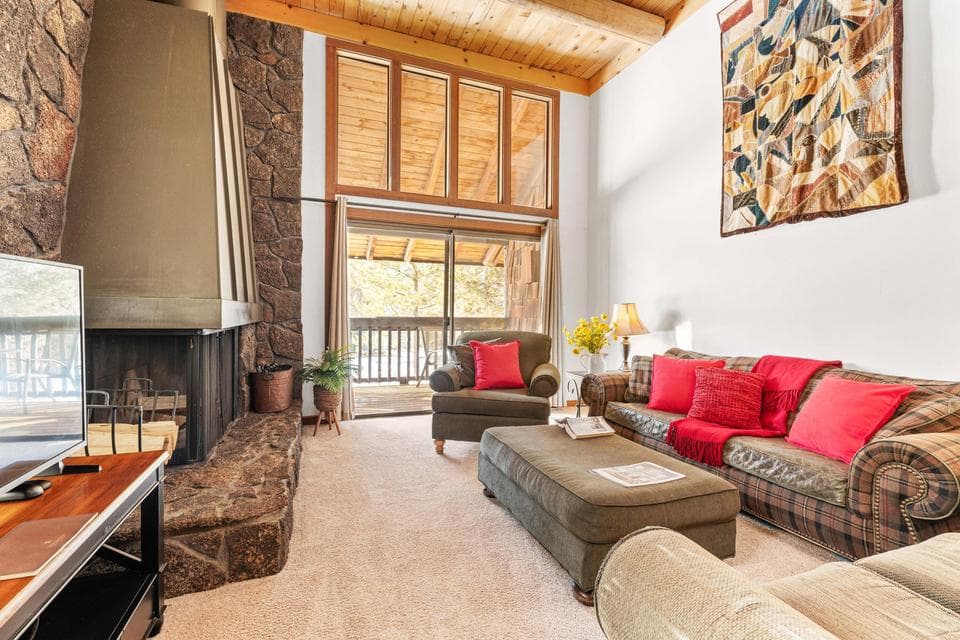 Photo of 57223 Mashie Lane 1 of 1