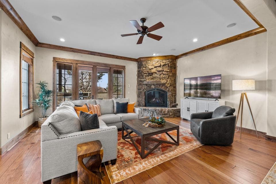 Photo of 65670 Swallows Nest Lane 1 of 1