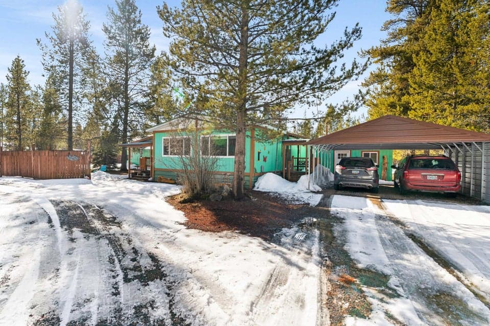 Photo of 52837 Bridge Drive 1 of 1