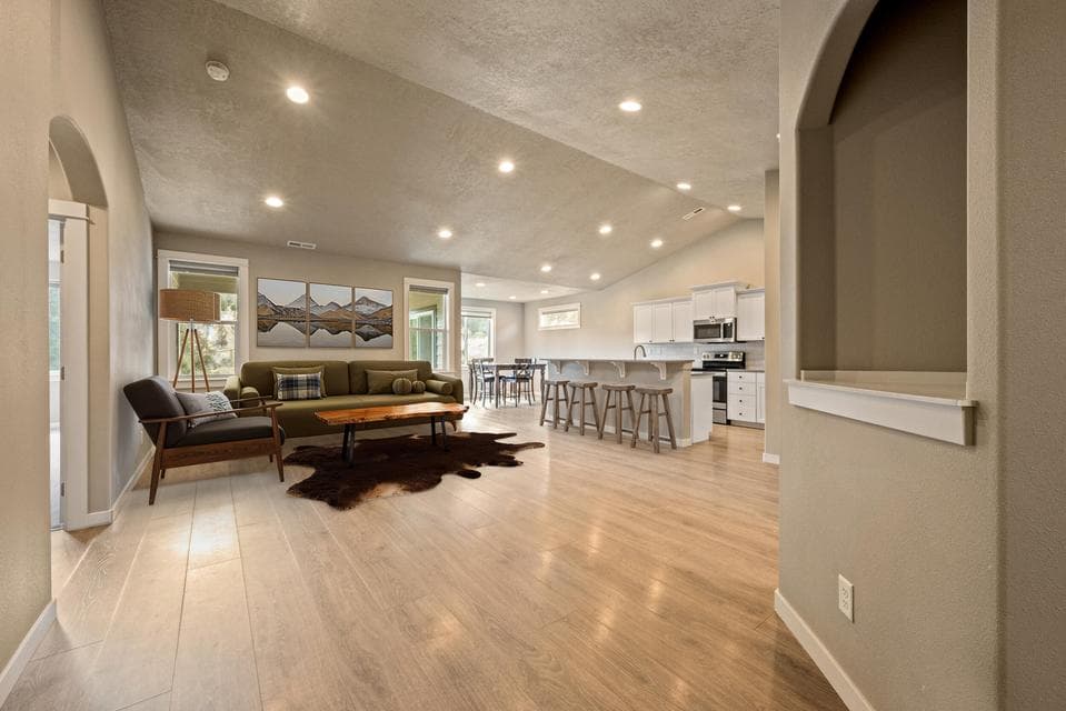 Photo of 7220 SE Night Hawk Court 1 of 1