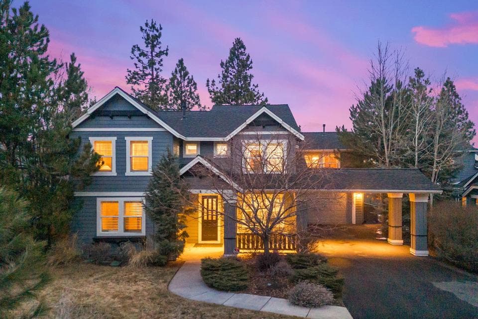 Photo of 61387 Cultus Lake Court 1 of 1