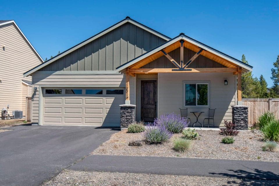 Photo of 16516 Pine Creek Drive 1 of 1