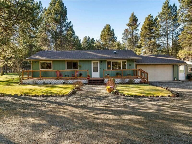 Photo of 52465 Deer Field Drive 1 of 1
