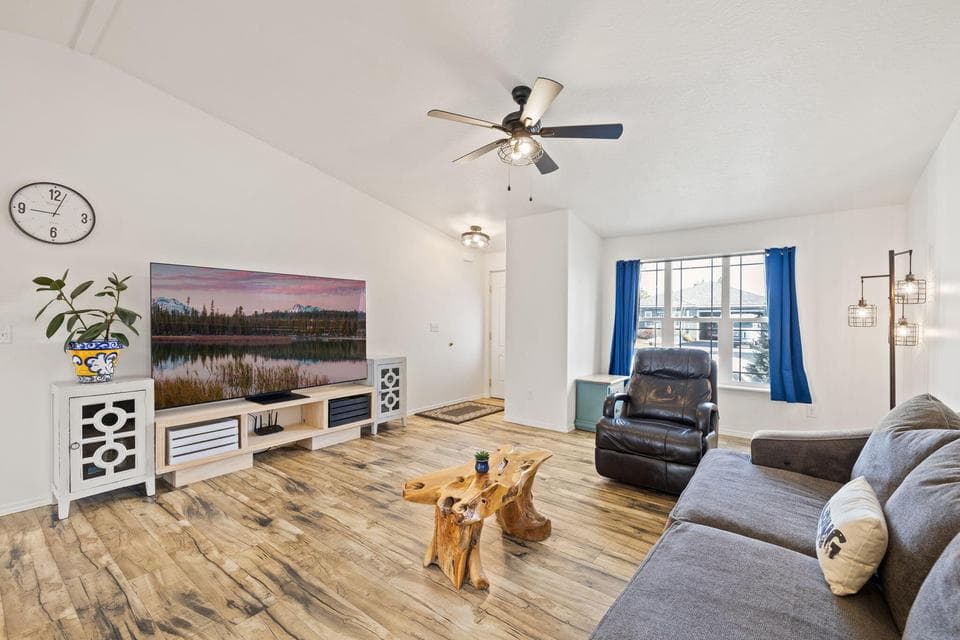 Photo of 16491 Betty Drive 1 of 1