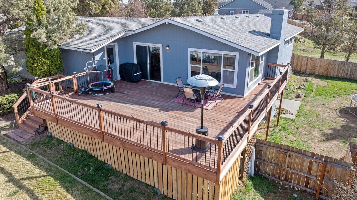 Photo of 409 NE Shady Lane 1 of 1