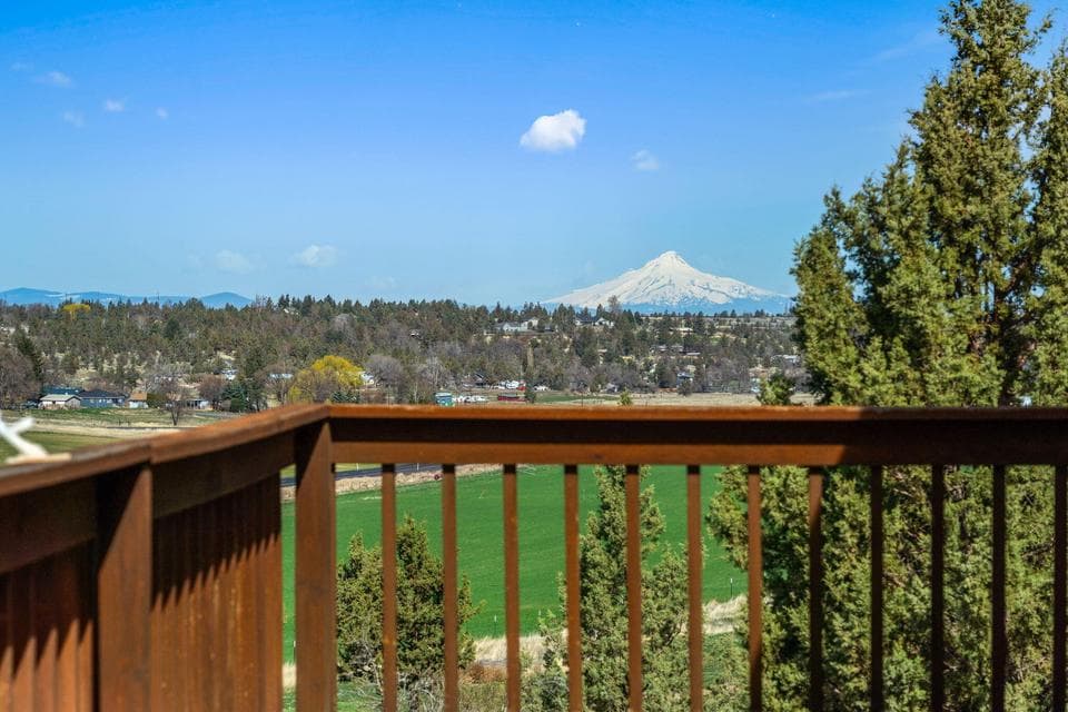 Photo of 191 SW Cascade Lane 1 of 1