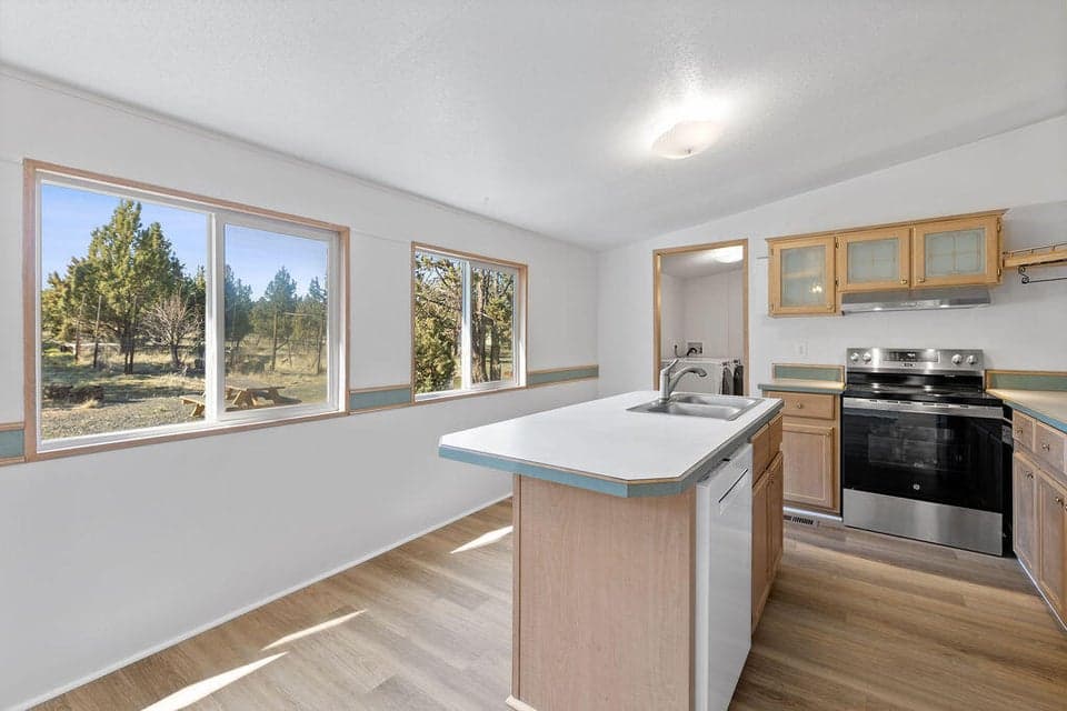 Photo of 5178 SE Jerry Drive 1 of 1