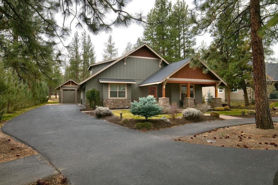 Photo of 955 E Coyote Springs Road 1 of 1