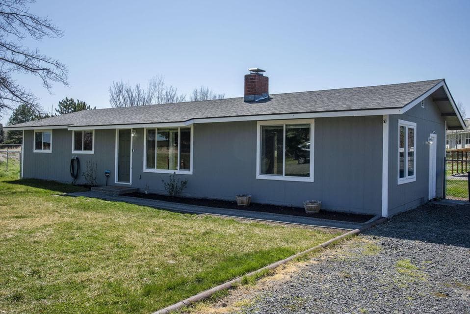 Photo of 3537 SW 26th Street 1 of 1