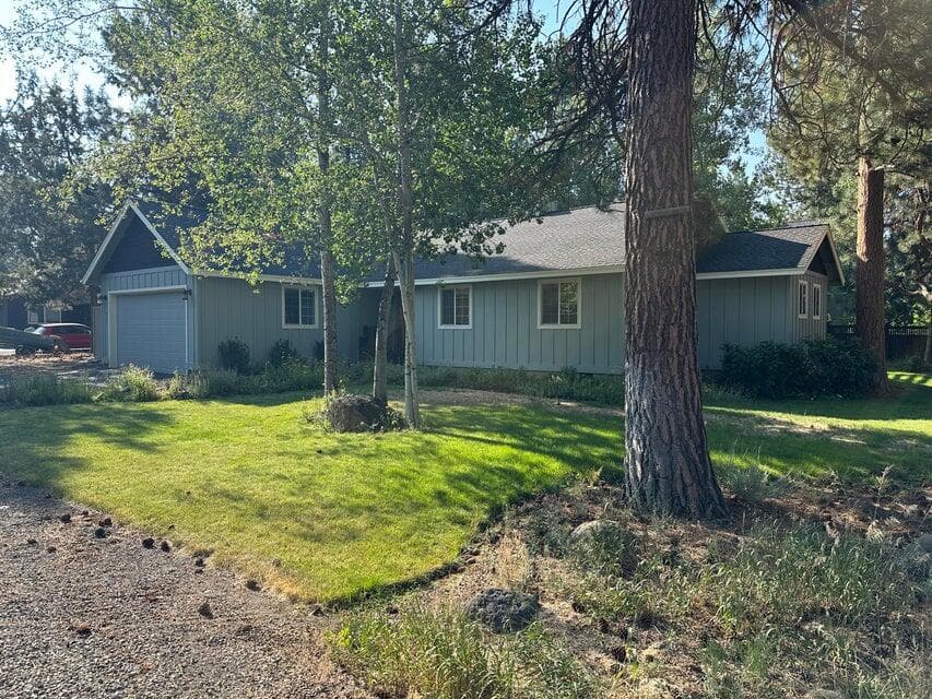 Photo of 711 E Tyee Drive 1 of 1