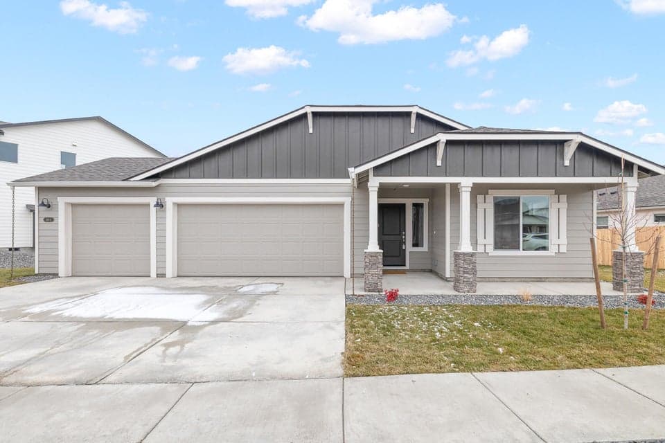 Photo of 3399 NW 12th Street 1 of 1