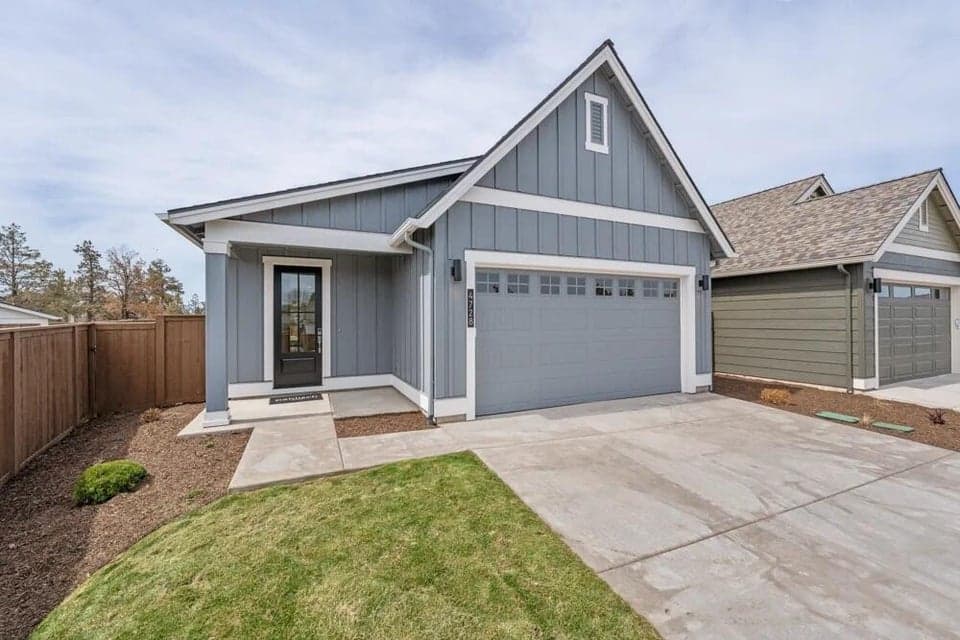 Photo of 4728 SW Badger Avenue 1 of 1