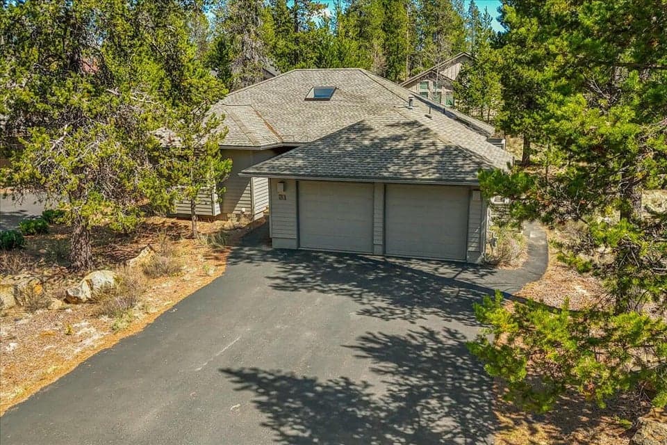 Photo of 18144 Maury Mountain Lane 1 of 1