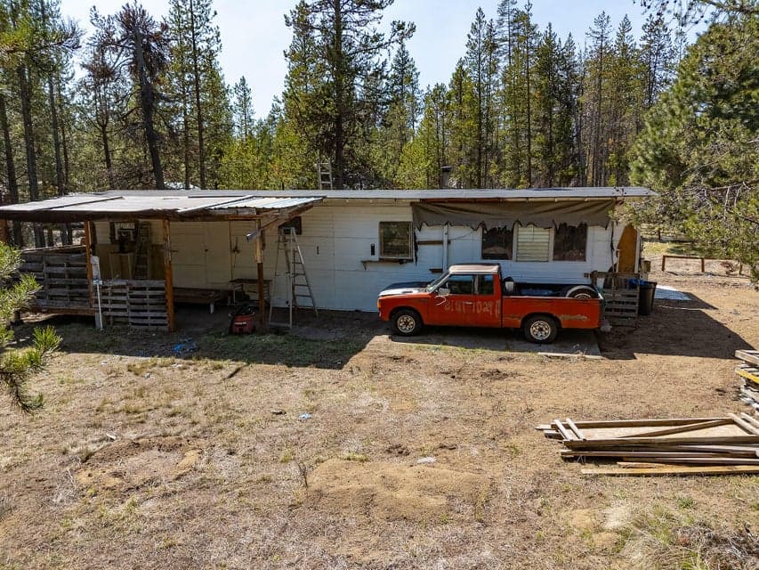 Photo of 53094 Loop Drive 1 of 1