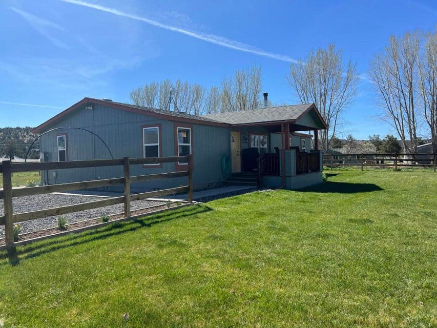 Photo of 12722 SE Cowboy Court 1 of 1