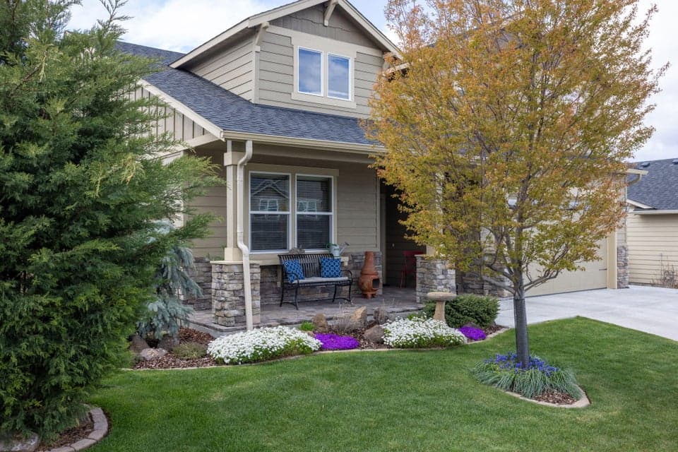 Photo of 4720 SW Volcano View Way 1 of 1