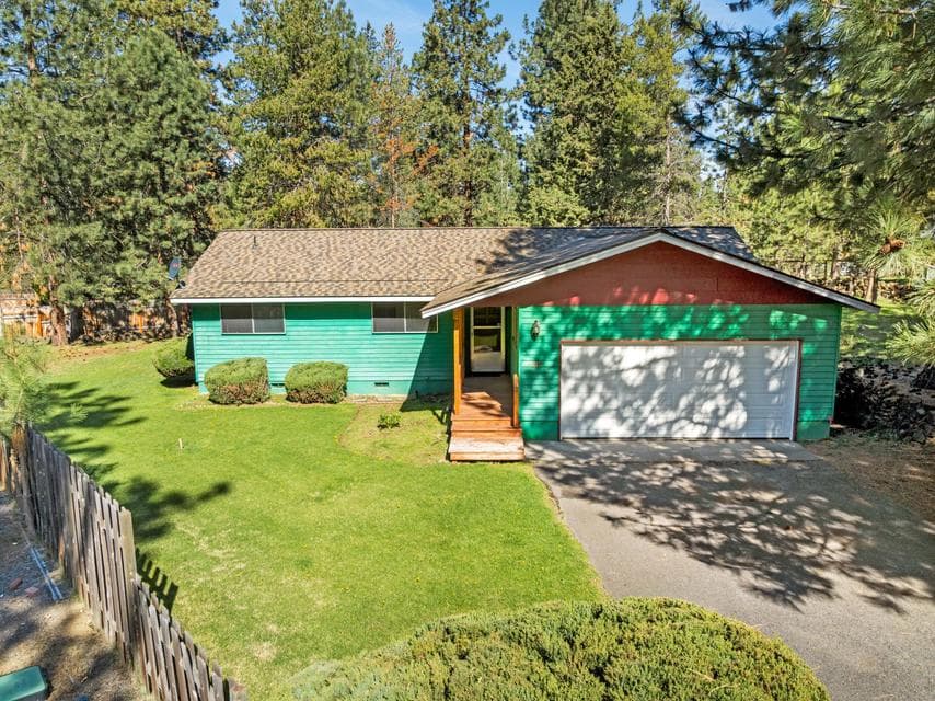 Photo of 60861 Cultus Drive 1 of 1