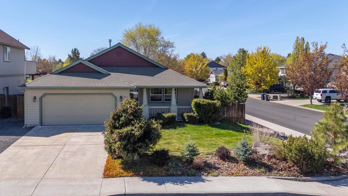 Photo of 1194 NW Redwood Place 1 of 1