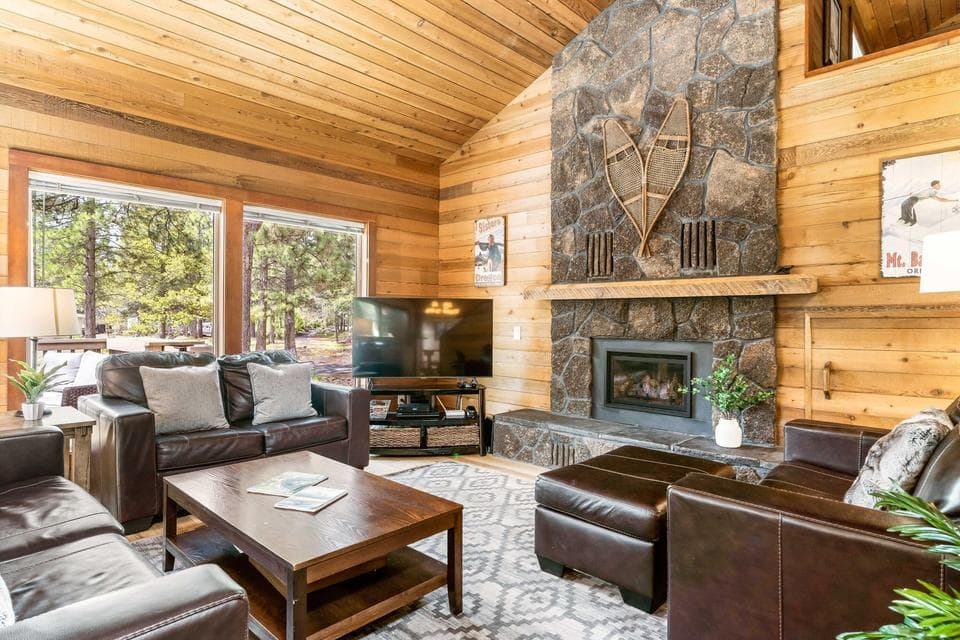 Photo of 57379 Lowland Lane 1 of 1