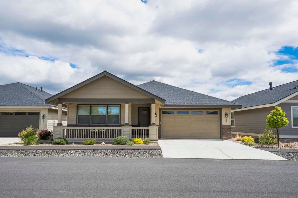 Photo of 2668 NW 25th Street 1 of 1