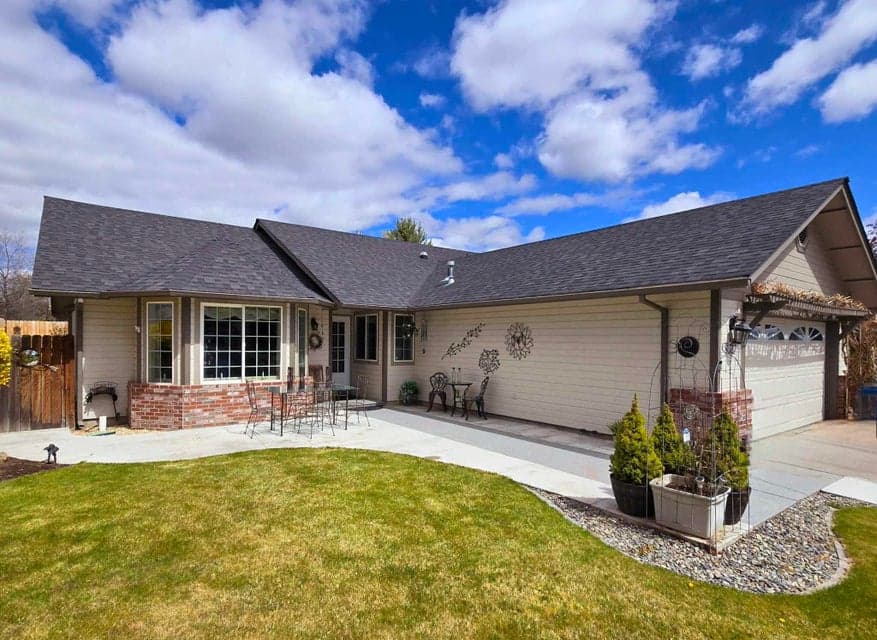 Photo of 2227 NW Ivy Avenue 1 of 1
