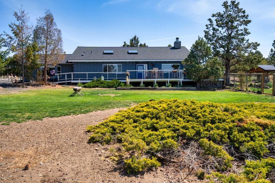 Photo of 3184 SW 43rd Street 1 of 1
