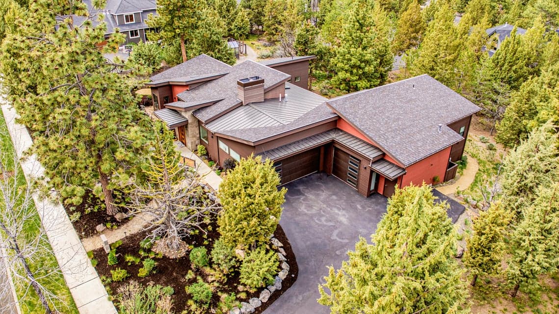 Photo of 874 NW Haleakala Way 1 of 1