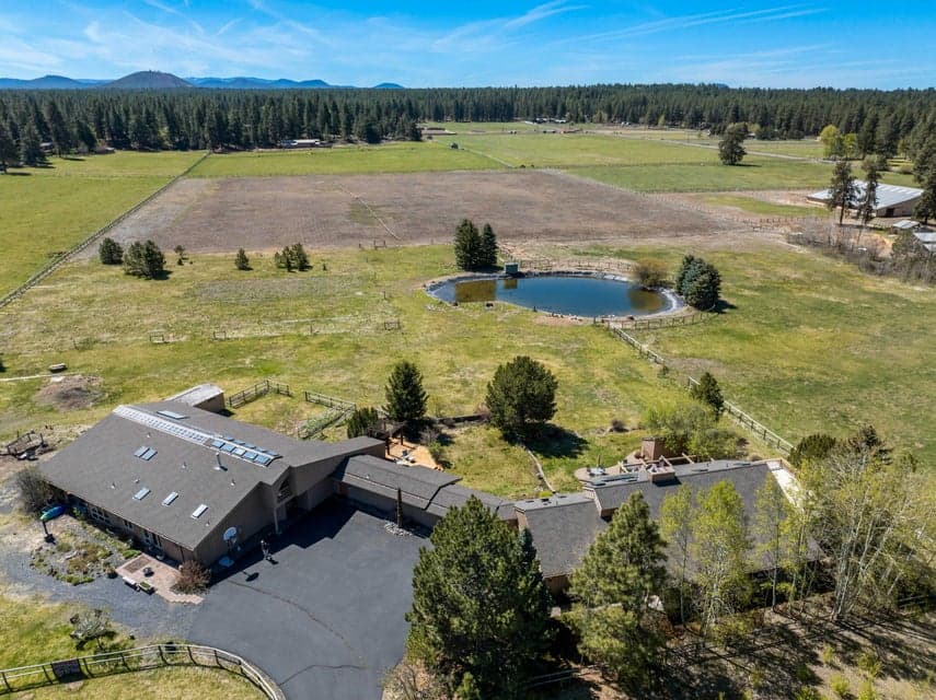 Photo of 20875 Sholes Road 1 of 1