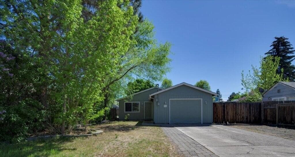 Photo of 524 NW 9th Street 1 of 1