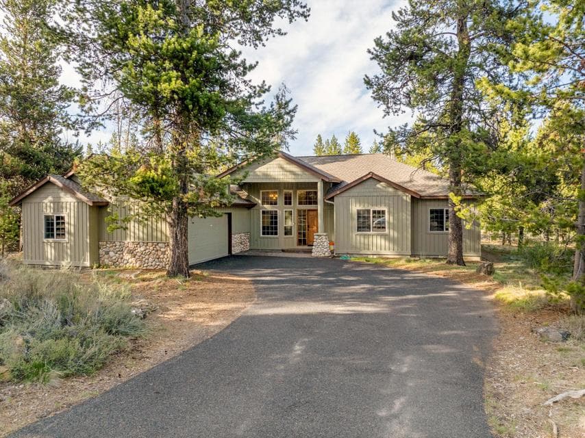 Photo of 57716 Dutchman Lane 1 of 1