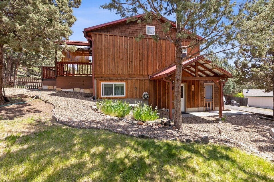 Photo of 11344 NW Morrow Avenue 1 of 1
