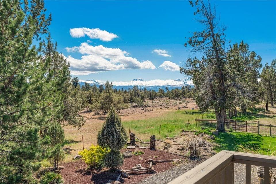Photo of 69175 Holmes Road 1 of 1