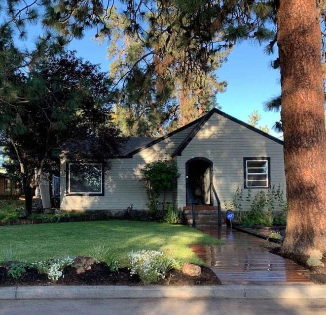 Photo of 135 SE 4th Street 1 of 1