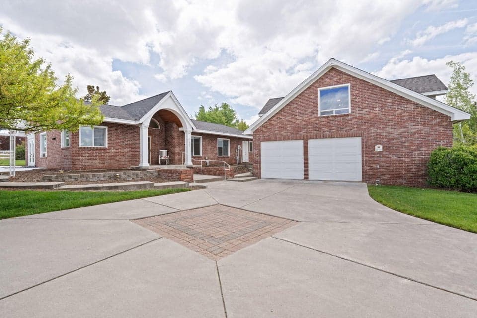 Photo of 21421 Belknap Drive 1 of 1