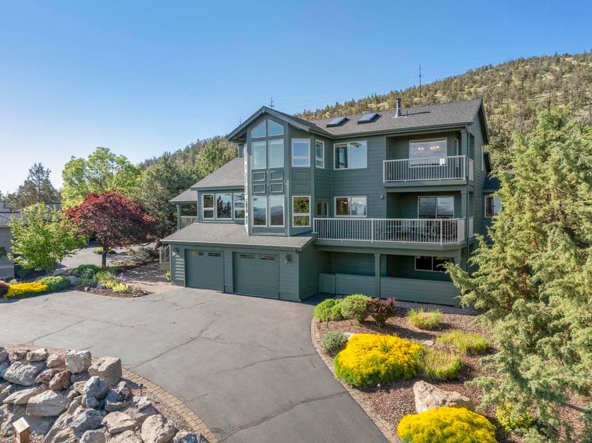 Photo of 10464 Bitterbrush Court 1 of 1